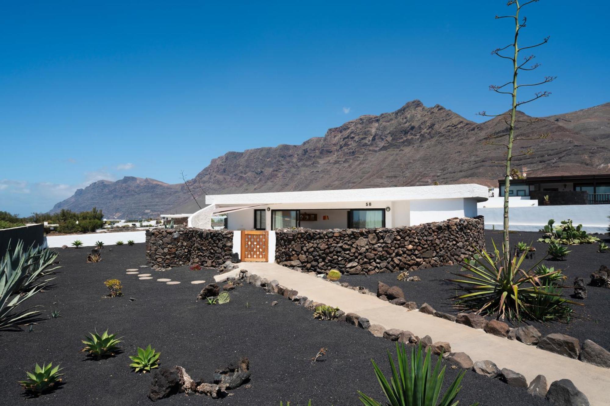 Lanzarote Famara Beach Bungalow Экстерьер фото
